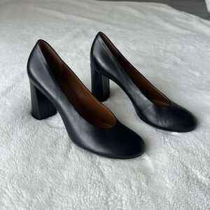 Marc by Marc Jacobs ladies leather heels shoes size 37 US 6.5